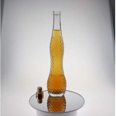High quality customize skull ,butterfly shape 500ml 1000ml whiskey bottle liquor glass bottle 