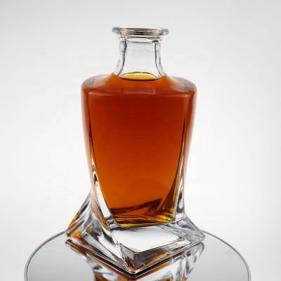 special base shape 750ml crystal flint glass rum bottle with big cork mouth