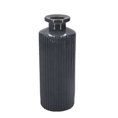 Custom Design 150ml Black Round Empty Decorative 5oz Embossed Glass Reed Diffuser Bottle with Stopper 