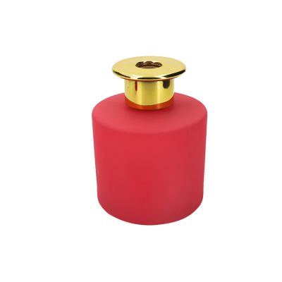 Hot Selling Red Color Crystal Empty 200 ml Aroma Oil Reed Diffuser Glass Bottle with Screw Cap