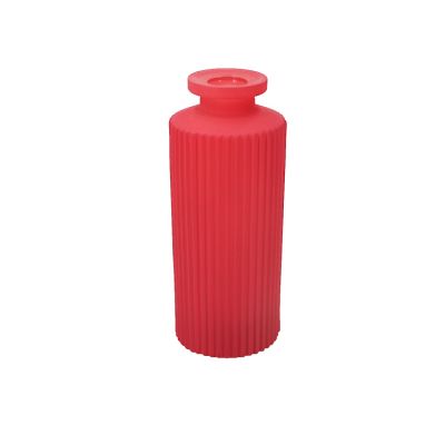 Wholesale 150ml Engraving Crystal Decorative Bottles Round Red Glass Diffuser Bottle with Wooden Cap 