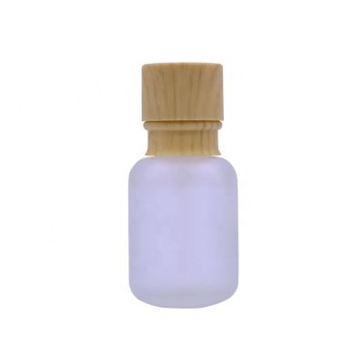new design free sample frosted airless glass cosmetic bottle lotion bottle 