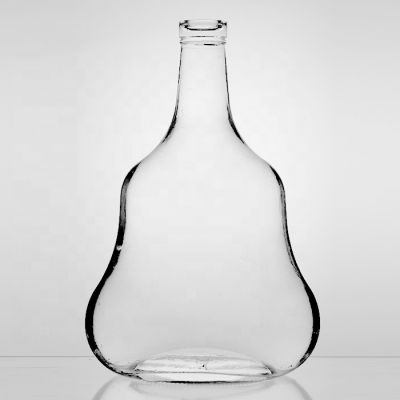 extra white flint 700ml alcohol wine glass bottles FDA certificated hot sale 700ml liquor glass spirit bottle with corks