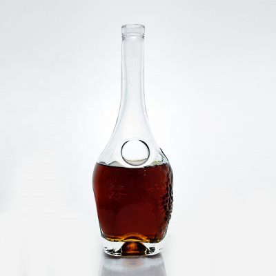 Wholesale Long Neck Bespoke Round 700ml Liquor Bourbon 750ml Whiskey Glass Bottle with Cork Lid Bottle Manufacture