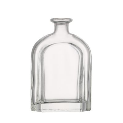 Super Flint Manufacturers High Quality 700 ml Empty Clear Liquor glass bottle With Cork 
