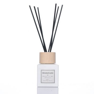 Wholesales 100ml Porcelain white glass reeds aroma essential oil diffuser bottle perfume bottle 