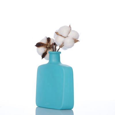 Room decoration 350ml matte blue large capacity flat shape glass reed oil diffusers bottle 