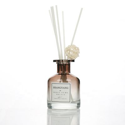 china hot sale classic luxury decorative reed diffuser glass bottle 