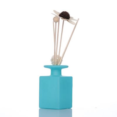 Hot Sales 150ml blue square shape fragrance perfume glass reed diffuser bottle