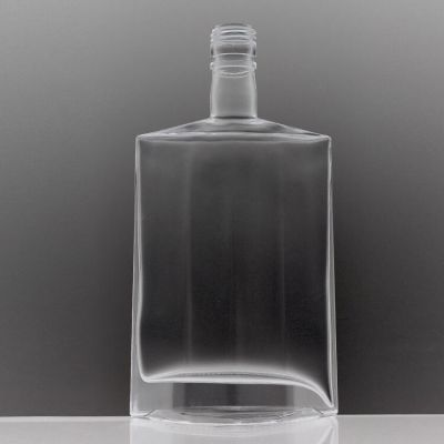 Fancy design tamper proof screw top unique spirit use glass 500ml new liquor bottles 