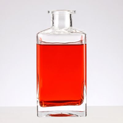 750ml liquor glass bottle Top grade quality square shape clear bottle for whiskey manufacturer 