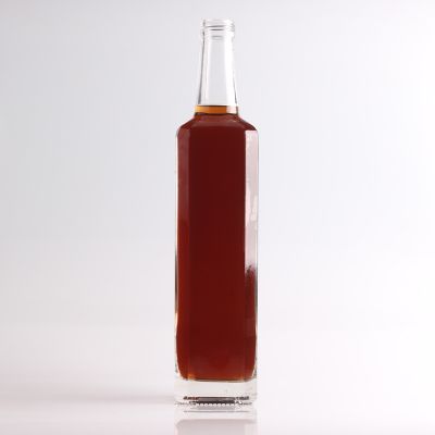 Fashionable Best price black glass whisky bottle wholesale in China