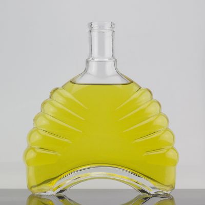 Custom Embossed Design Clear Empty 700ml Brandy Glass Bottle For Corks 