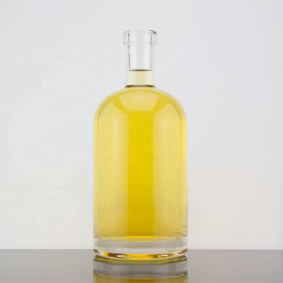 Cork Sealed Thick Bottom Round Shape Transparent 500ml Gin Glass Bottle Wholesale 