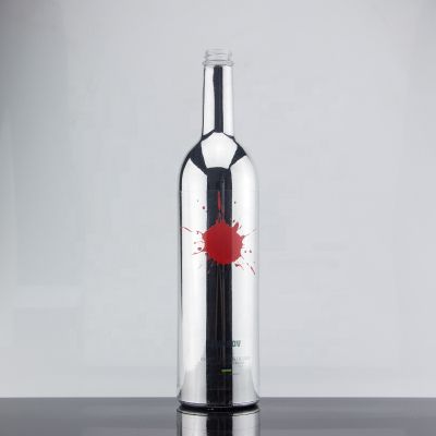 electroplating and decoration 750ml Spirits liquor Glass Bottles For beverage water cocktail With Screw Cap lid 