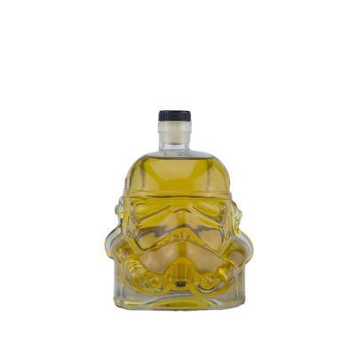 Customized Helmet Shape Transparent Super Flint Glass Bottle 70 Cl Rum Cork Stopper Bottle 