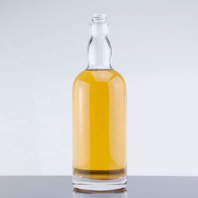 High End Thick Bottom Tequila Glass Bottle Empty Transparent Bottle 750ml With Screw Cap
