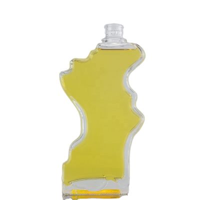 Customized Country Map Shape Glass Bottle 500 Ml Liquor Spirit Glass Bottle With Decoration 