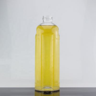 Custom Design Transparent 750ml Beverage Glass Bottle For Juice Screw Cap Sealed 