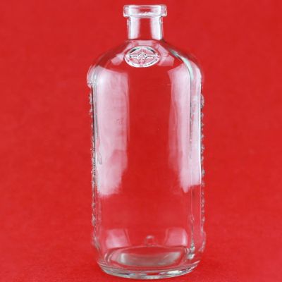 Short Neck 500ml Clear Glass Vodka Bottles 750ML Round Glass Bourbon Whiskey Bottle Custom Logo Cork 