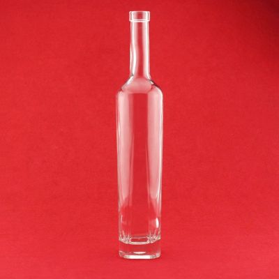 Fancy Liquor Glass Vodka Bottles 700 ml Round Gin Bottle Slender Glass Bottle With Stopper 