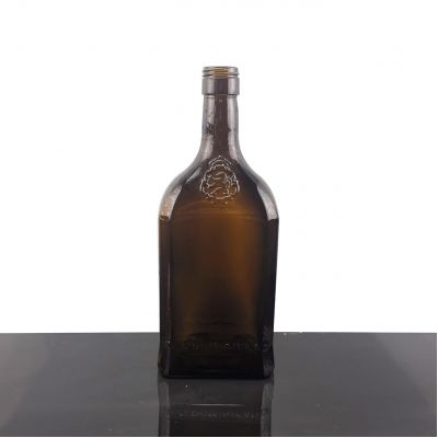 Hot Sale Brown Color Glass Bottle Professional Sprayed Whiskey Glass Bottle With Cork Stopper 