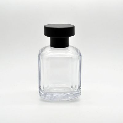 50ml empty high quality OEM customized design transparent glass perfume bottle with black cap 
