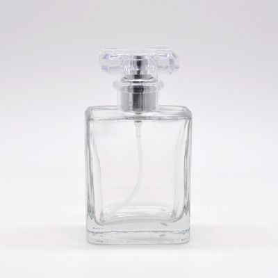 Simple design Classic Transparent 50ml recyclable glass perfume spray bottles