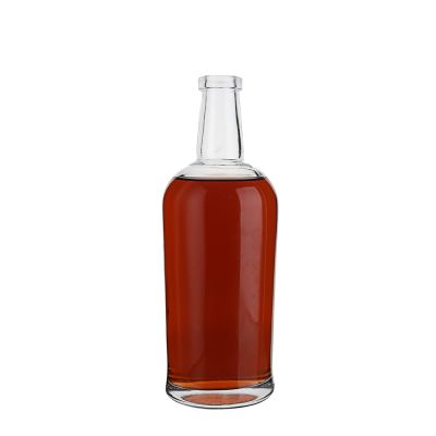 Fancy Glass Empty 700 ml Wine Glass Liquor Bottle With Cork Lid 