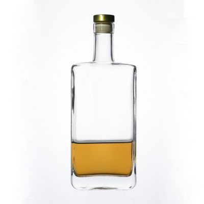 Hot Sale High Quality Square Flint Clear Cork Customize 500ml Glass Liquor Bottle Factory 
