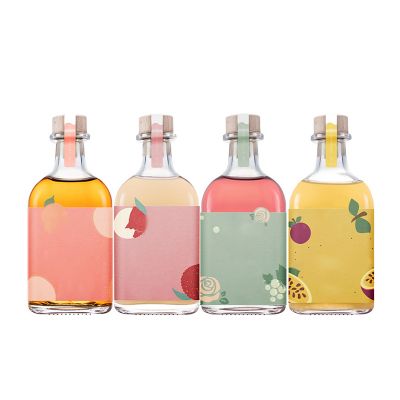 square glass bottle 250ml for juice/liquor/beverage with cork 