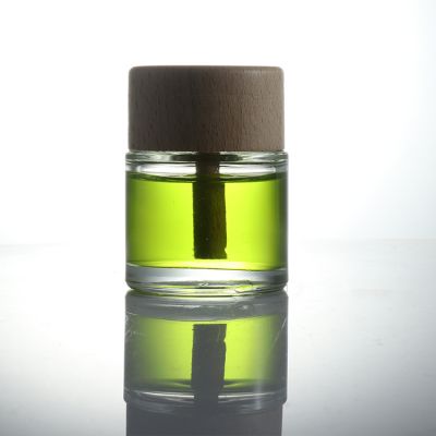 50ML Customized Aromatherapy Bottle With Wooden Cap Round Small Diameter Fragrance Bottle Empty Glass Perfume Bottle 