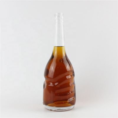 Customized design 700ml empty glass bottle wine glass bottle 