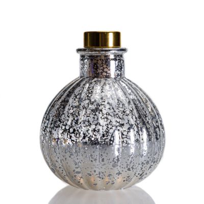 Custom Sliver Ball Shaped Aroma Electroplate Bottle Round Diffuser Bottles With Cork 