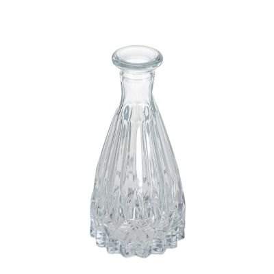 Luxury Crystal Vase Embossed 130ml Glass Aroma Reed Diffuser Bottles For Home Decor 
