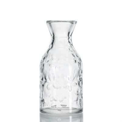 Custom Vase Decoratione Empty Glass Embossed Small 100ml Diffuser Bottle