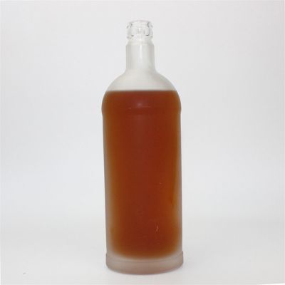 Spirit Alcohol Glass Bottle OEM Design 750ml Liquor Clear Glass Bottle