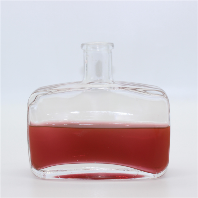 Custom wholesale high quality eco-friendly 500ml whisky glass bottle packaging for liquor 