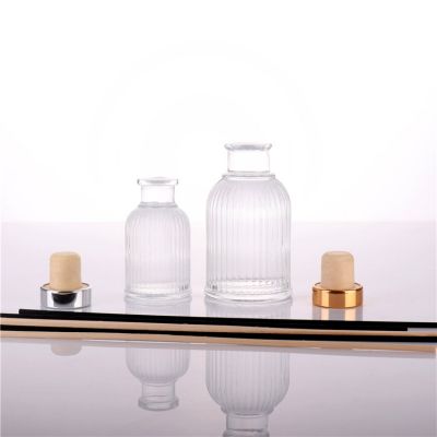 wholesale clear flower shaped empty glass bottle for fragrance