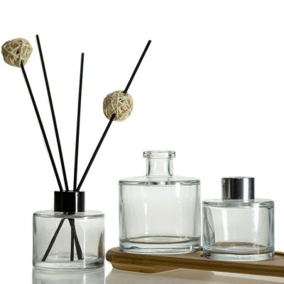 Wholesale different glass reed diffuser bottle 100ml perfume glass bottle for sell