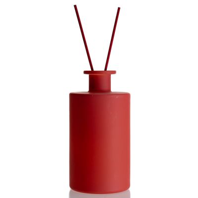 Red Colored Fragrance Bottles 350ml Glass Reed Diffuser Bottle With Sticks