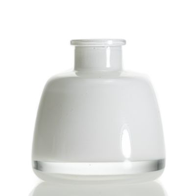 White Half Ball Shaped Room Fragrance Bottle 90ml Glass Reed Diffuser Bottle Wholesale