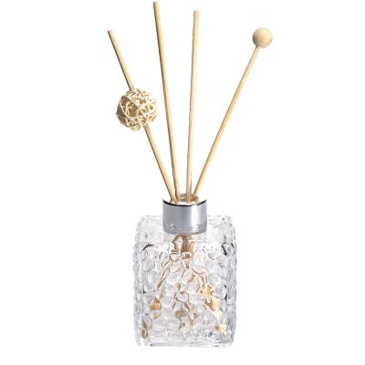 Stocked 100ml square embossed reed diffuser glass bottle with screw cap