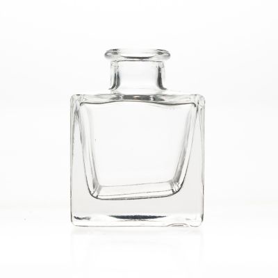 Hot sale empty 50ml flat square fragrance diffuser bottle glass aromatherapy bottle with cork