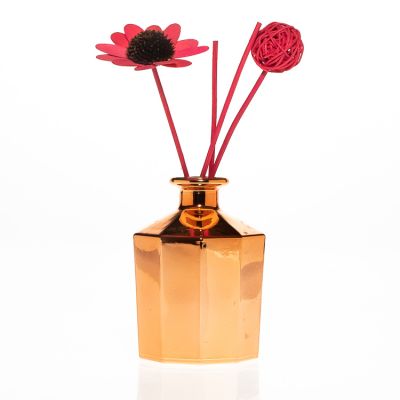 Bulk High quality 300ml polyhedral shaped thick base Gold reed diffuser glass bottle