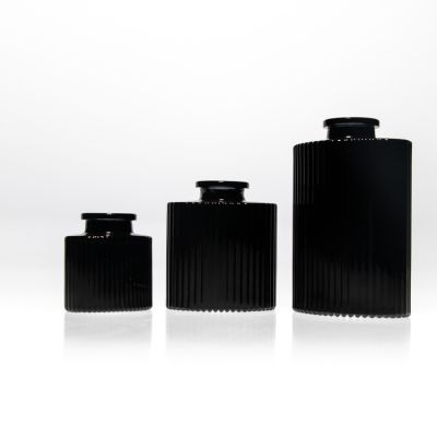 30ml 100ml 200ml White Black Coloured Flat Engraving Glass Diffuser Bottle