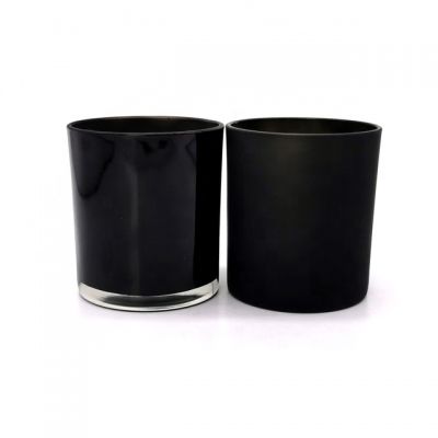 Matte glass and polished glass black candle jars can be customized