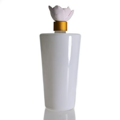 Factory Sale Customize Reed Diffuser Bottles 500ml white Colored Glass Aroma Bottle