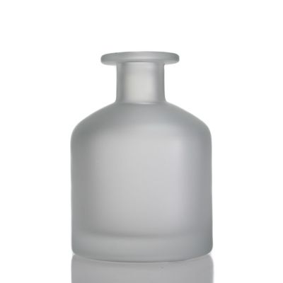 Custom round shape diffuser bottles 250ml glass fragrance bottle with bayonet mouth