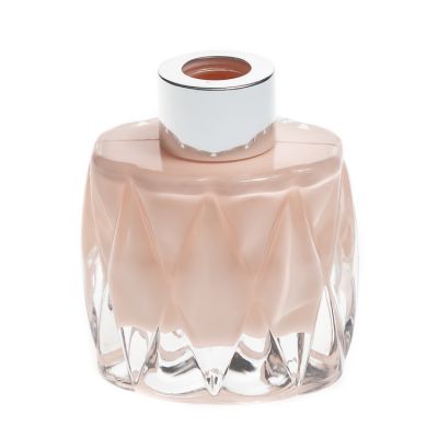 Pink color engraving 80ml 3oz unique design fragrance bottle glass perfume bottle reed diffuser bottle